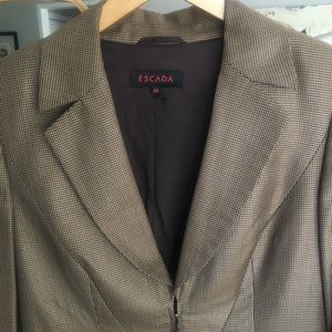 ESCADA suit. Brown houndstooth pattern